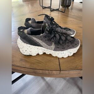 Nike Women's Grey/White Space Hippie Knit Platform Sneakers